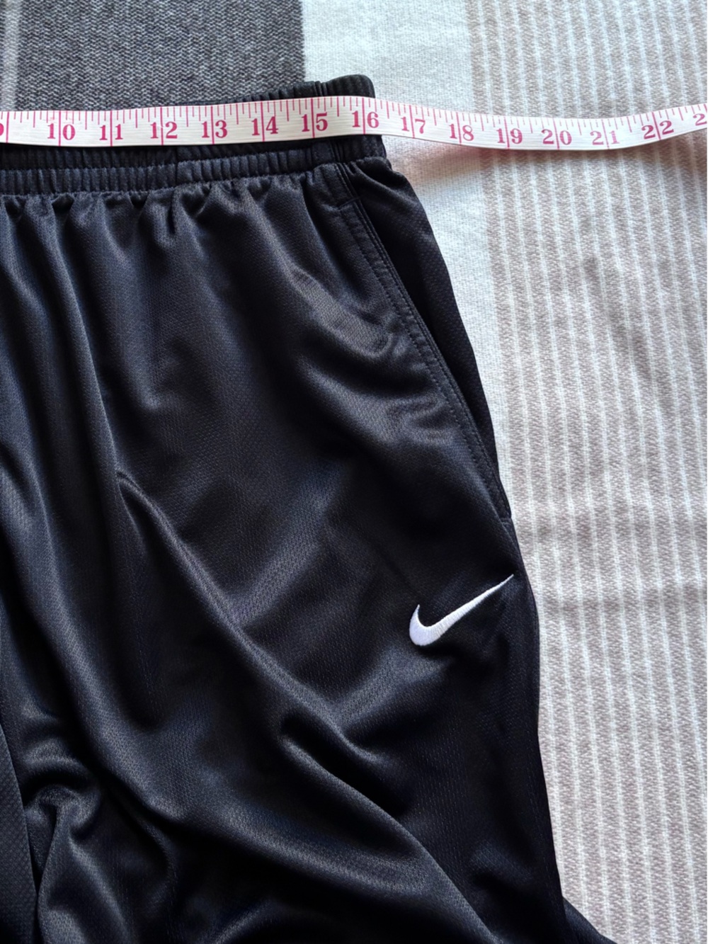 Nike Wide Leg Pants in Black - Picture 9 of 11